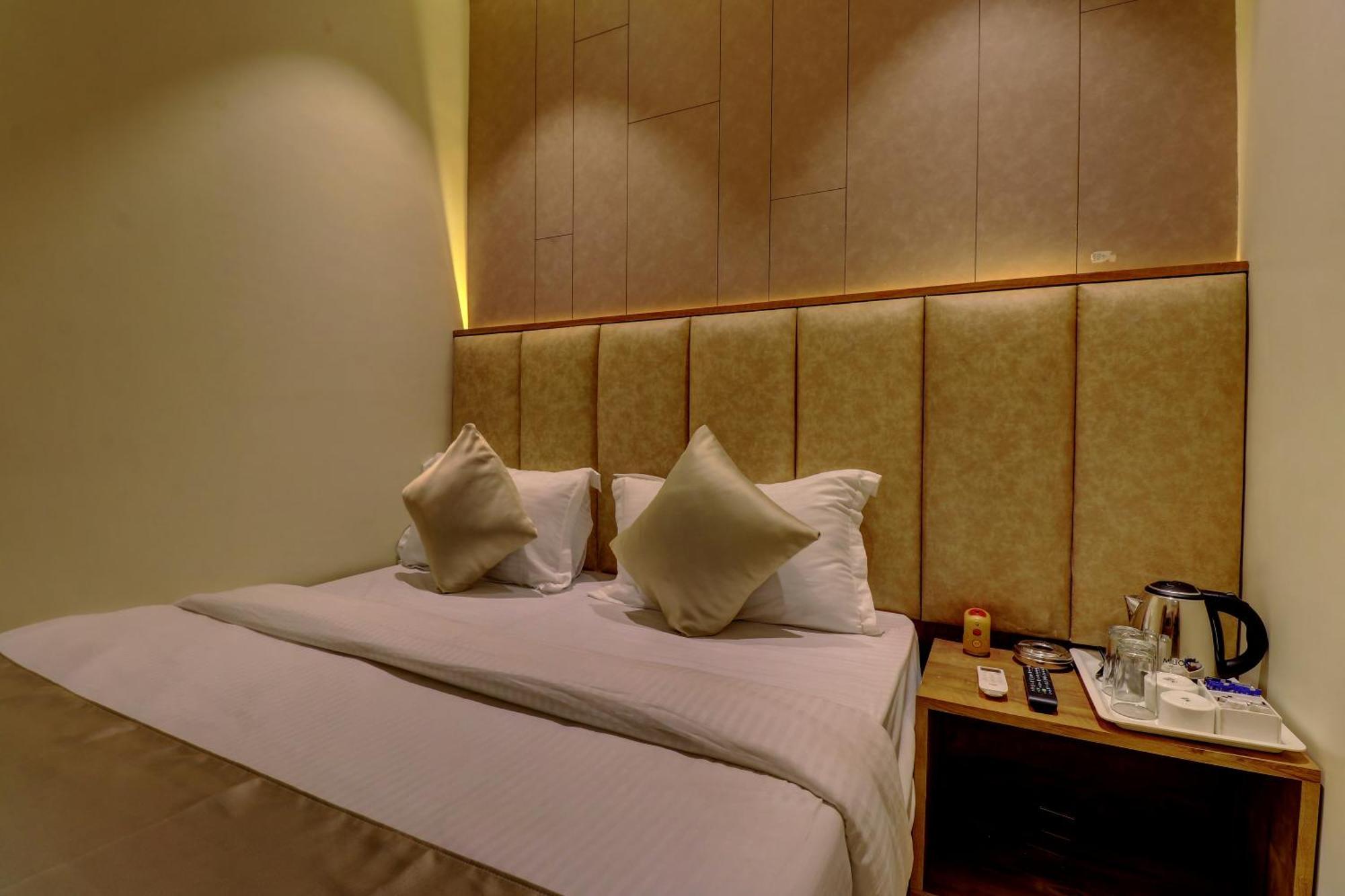 Hotel Amber Suite Near Mumbai Airport Exterior foto
